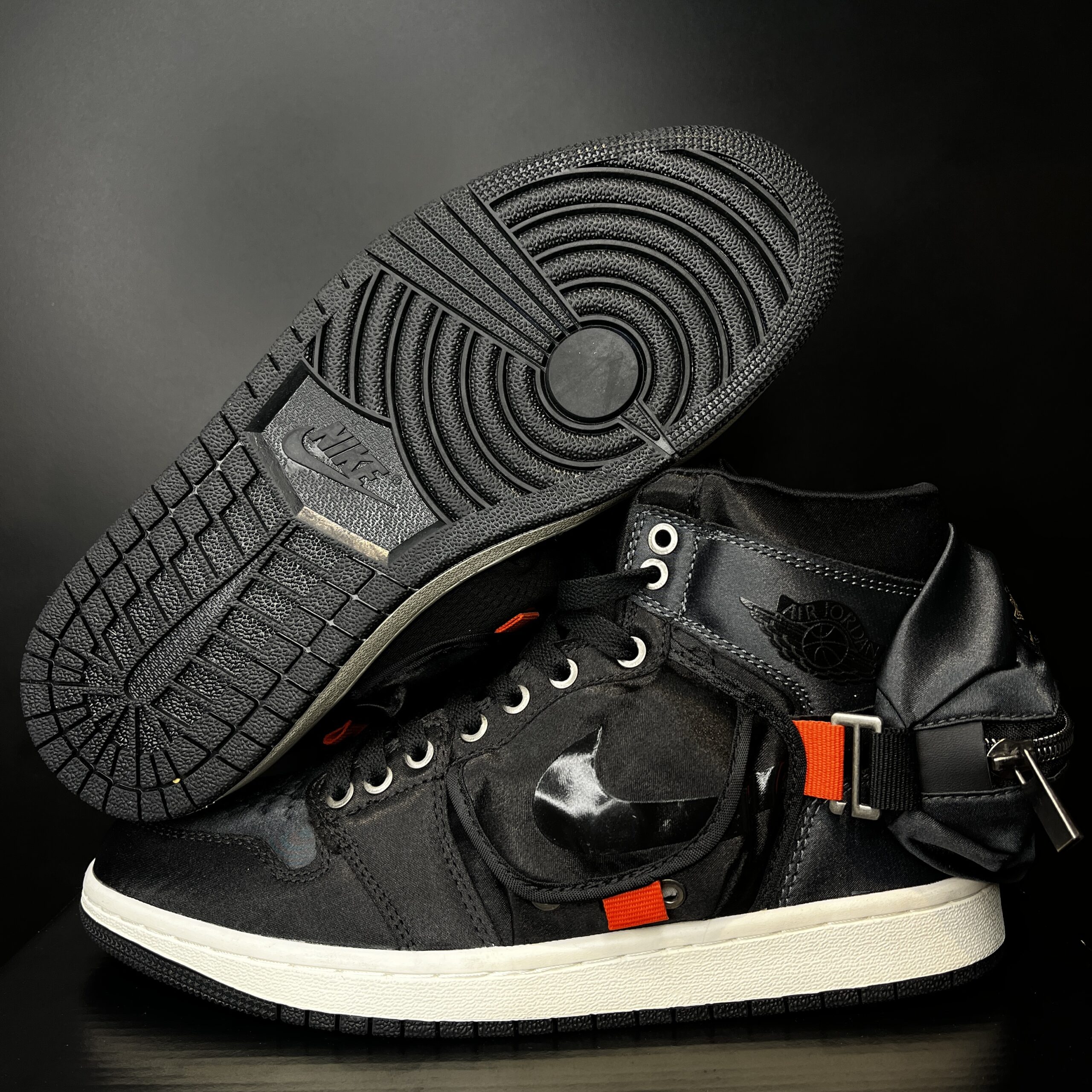JORDAN RETRO 1 HIGH OG SP UTILITY STASH - Imagen 2