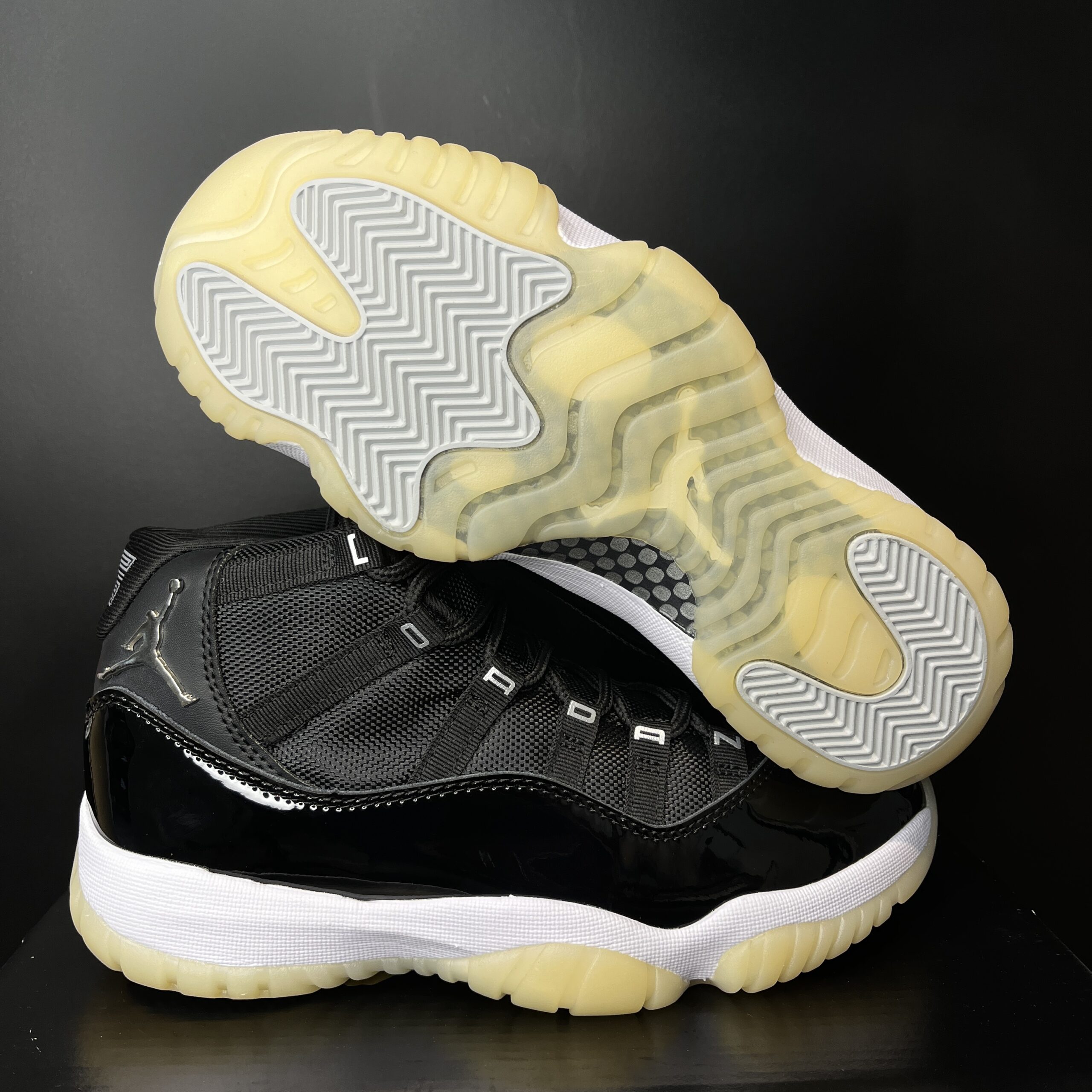 JORDAN RETRO 11 HIGH JUBILEE - Imagen 3