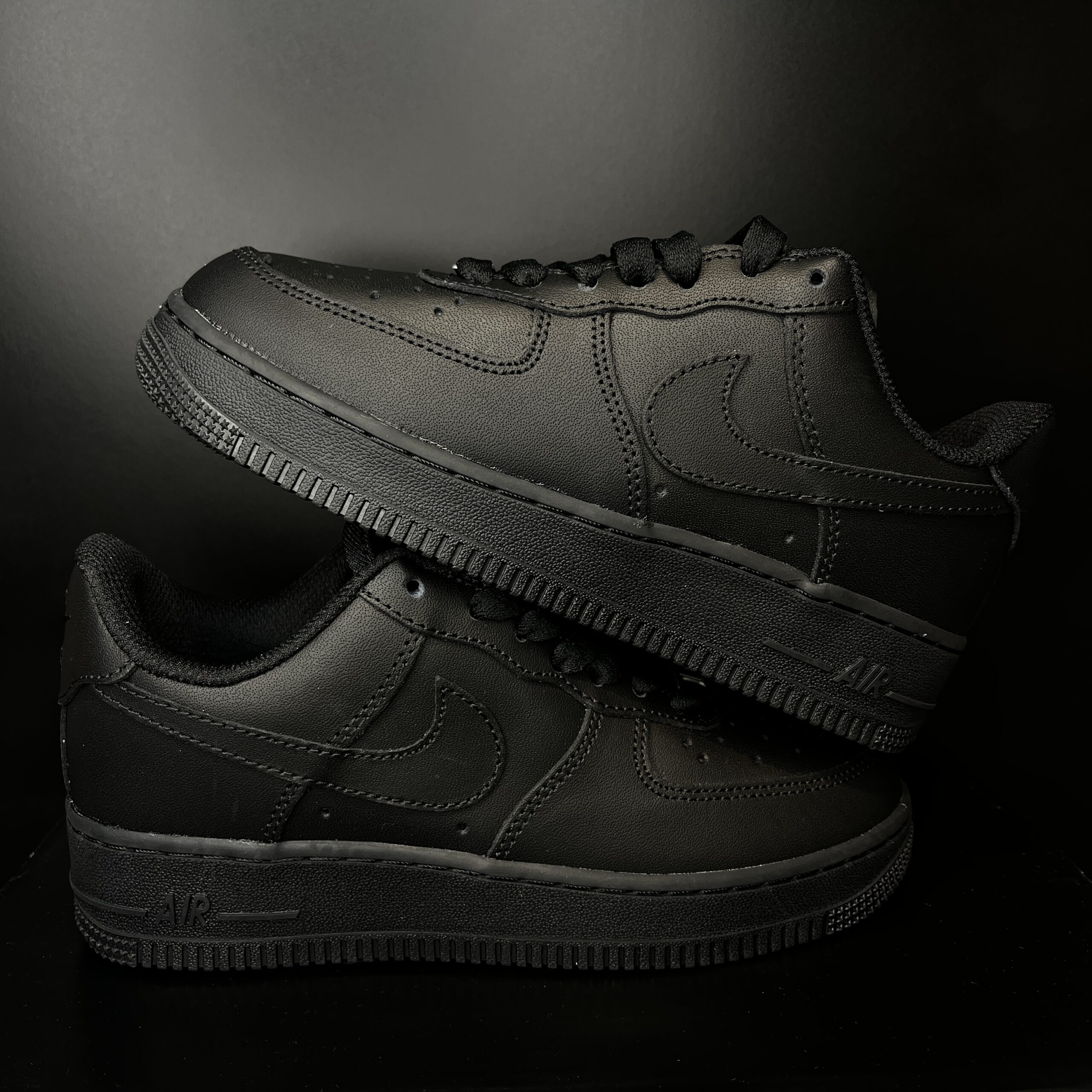 AIR FORCE ONE TRIPLE BLACK