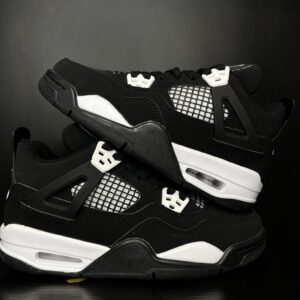 JORDAN RETRO 4 THUNDER WHITE