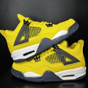 JORDAN RETRO 4 LIGHTNING 2021
