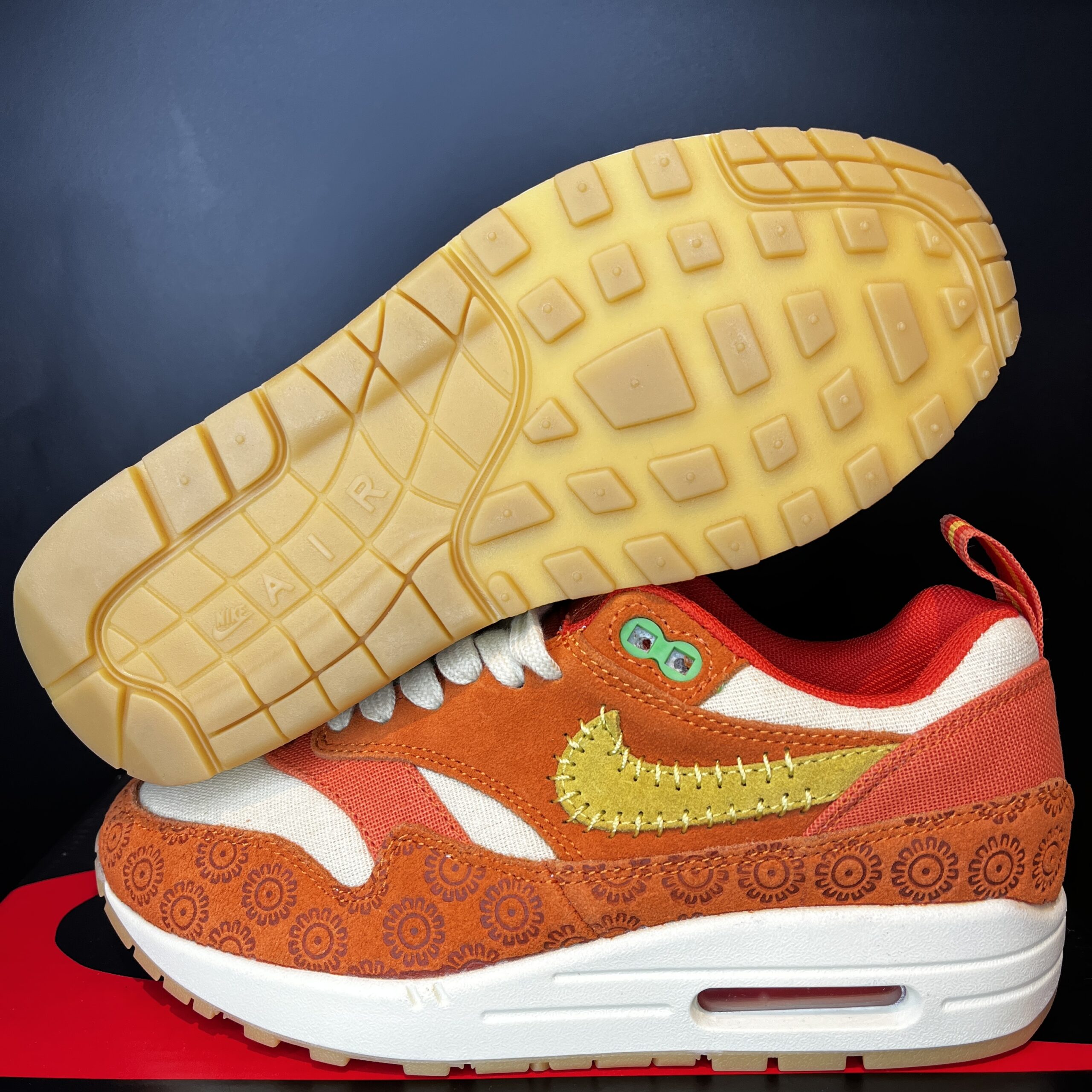AIR MAX 1 SOMOS FAMILIA - Imagen 2