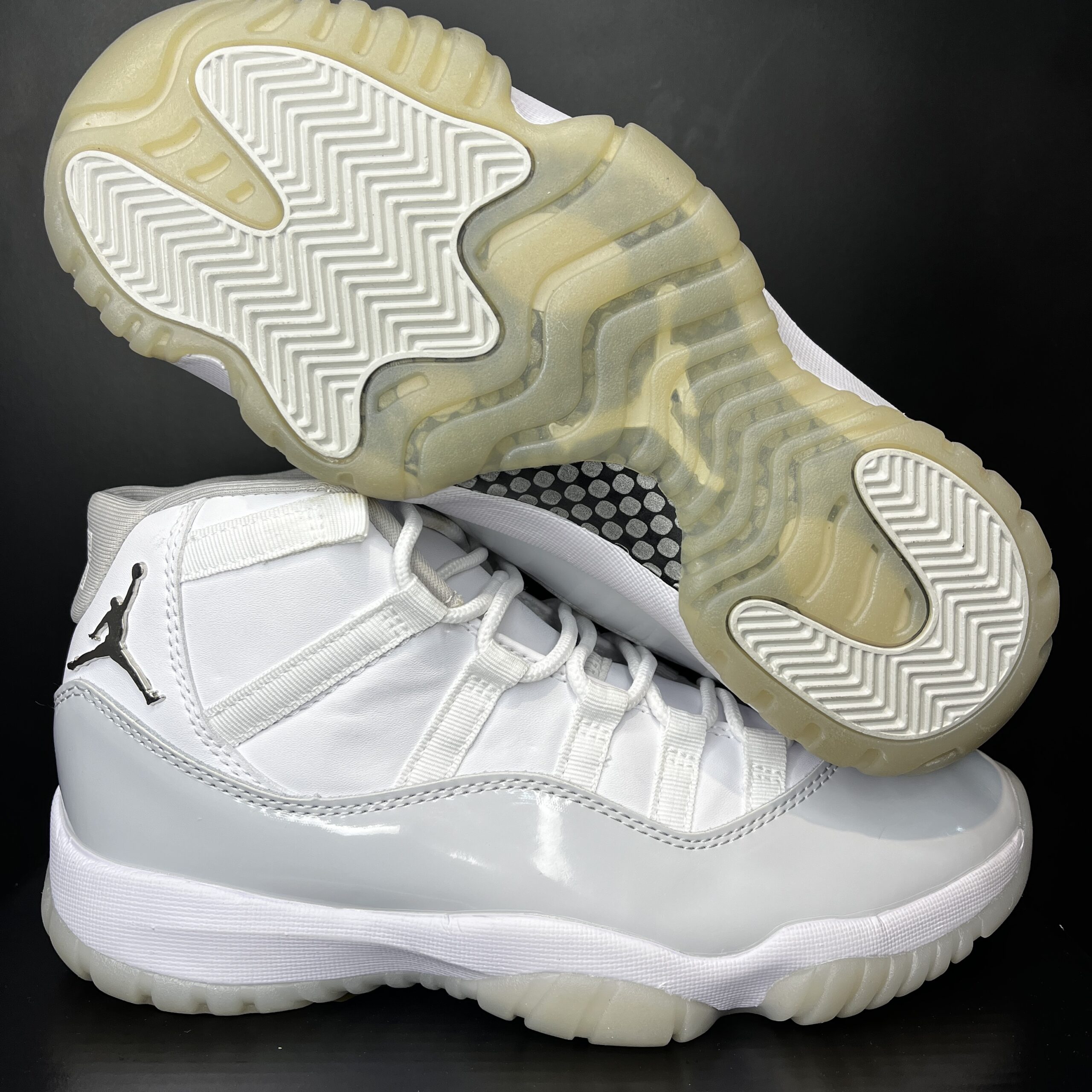 JORDAN RETRO 11 TOTAL WHITE - Imagen 2