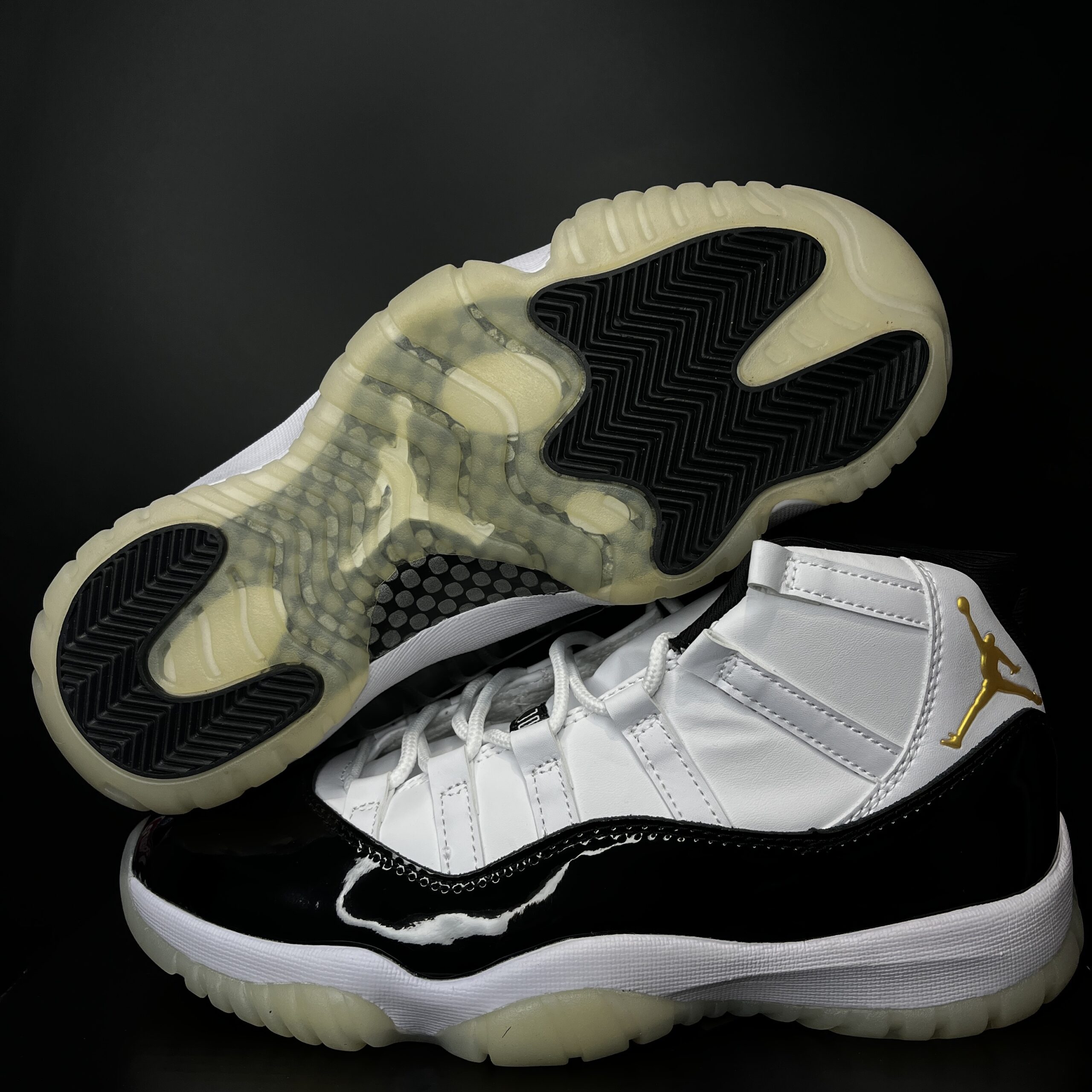 JORDAN RETRO 11 GRATITUDE - Imagen 4