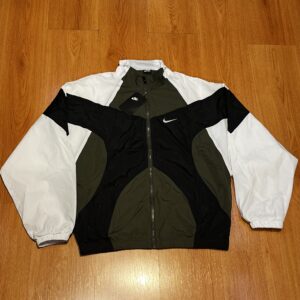 ROMPEVIENTO SWOSH NIKE
