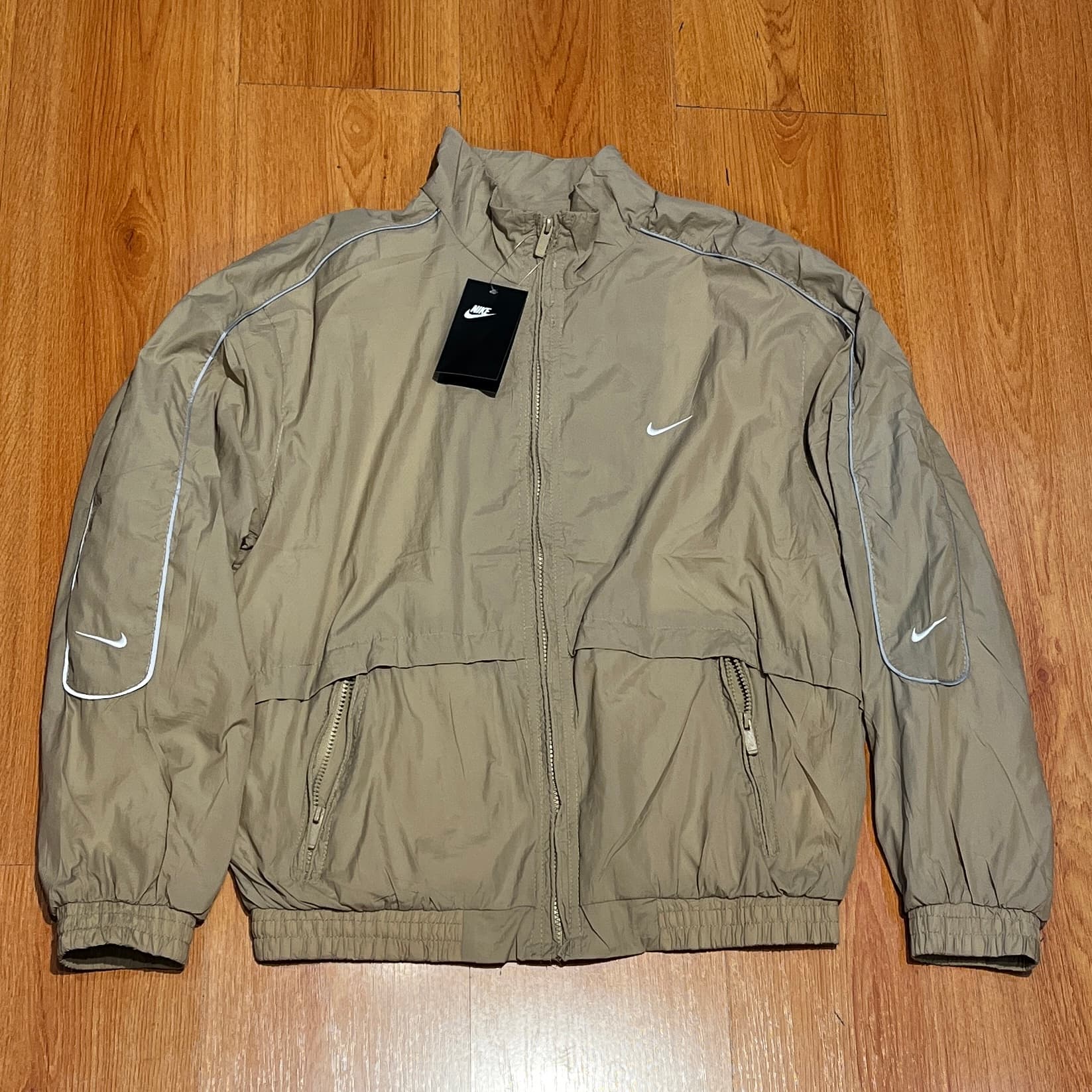 CAMPERA NIKE REFLEX BEIGE