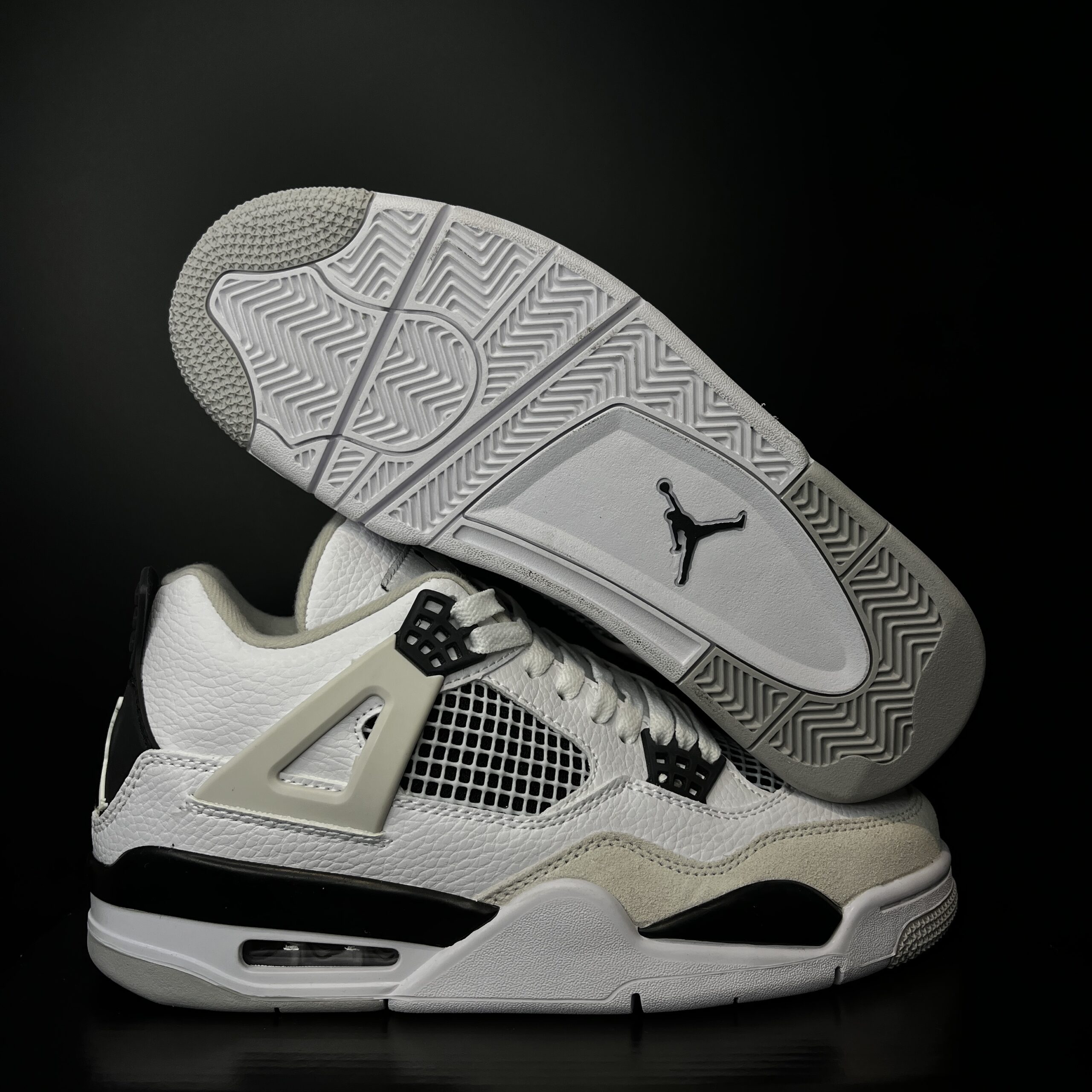 JORDAN RETRO 4 MILITARY BLACK - Imagen 2