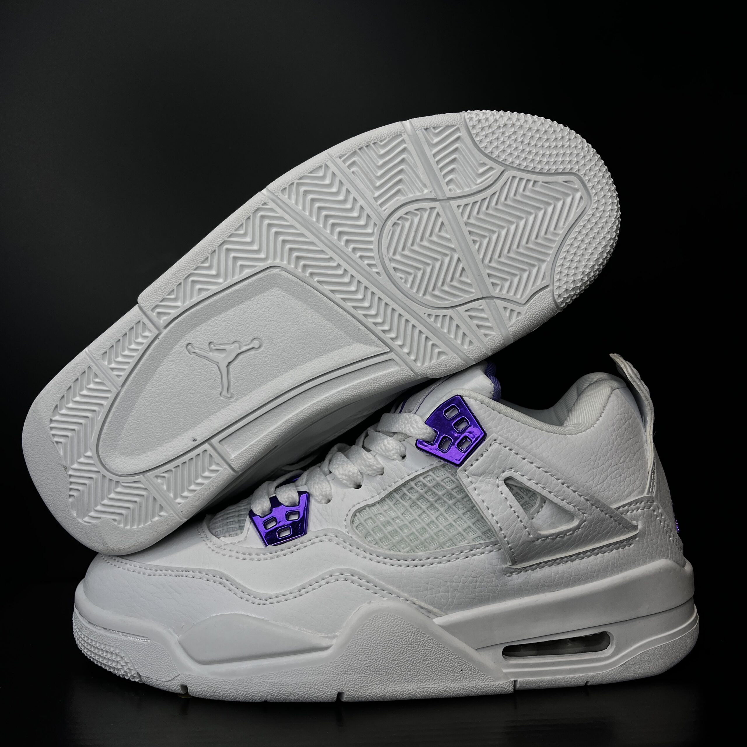 JORDAN RETRO 4 WHITE METALLIC PURPLE - Imagen 2