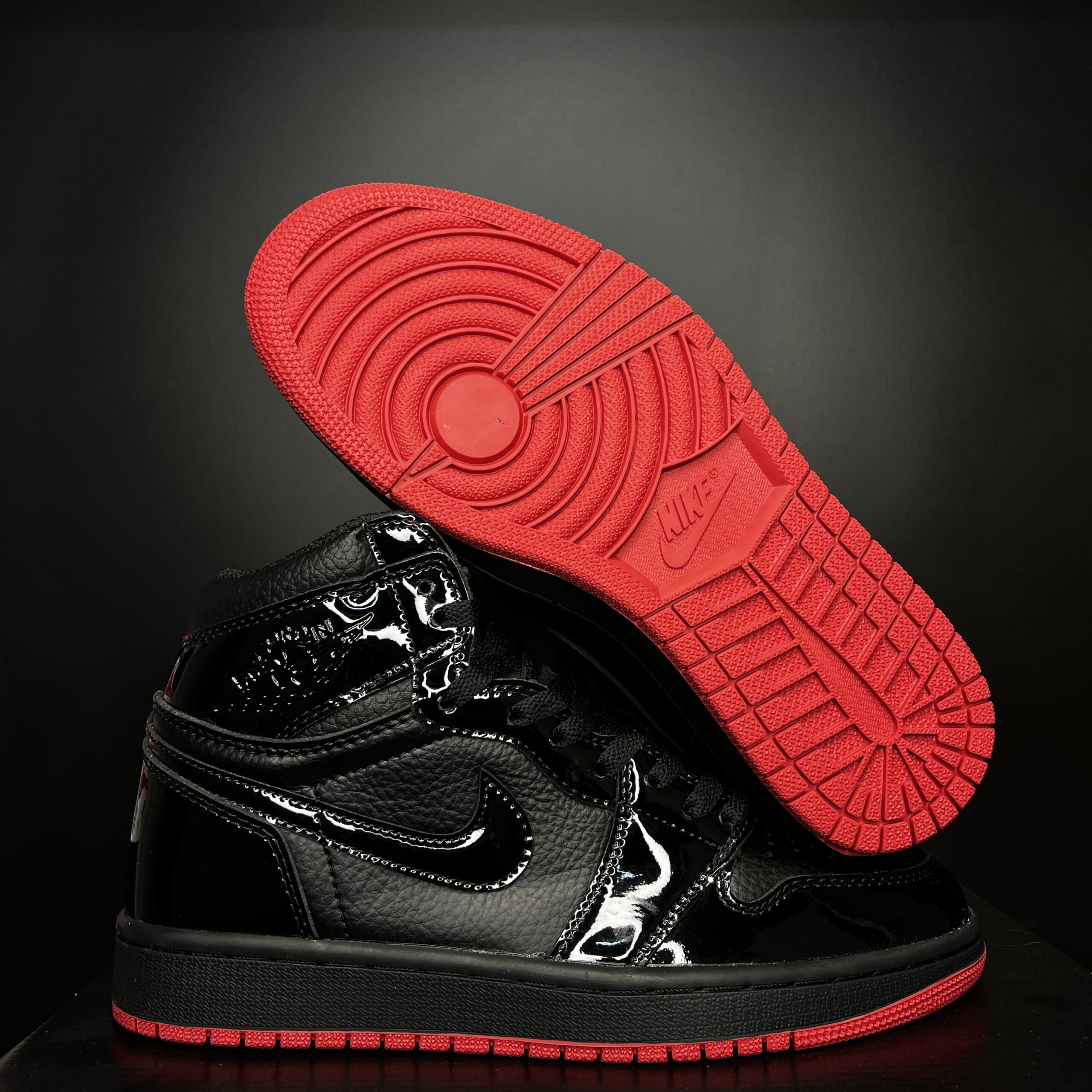 JORDAN RETRO 1 HIGH SPACE RED - Imagen 2