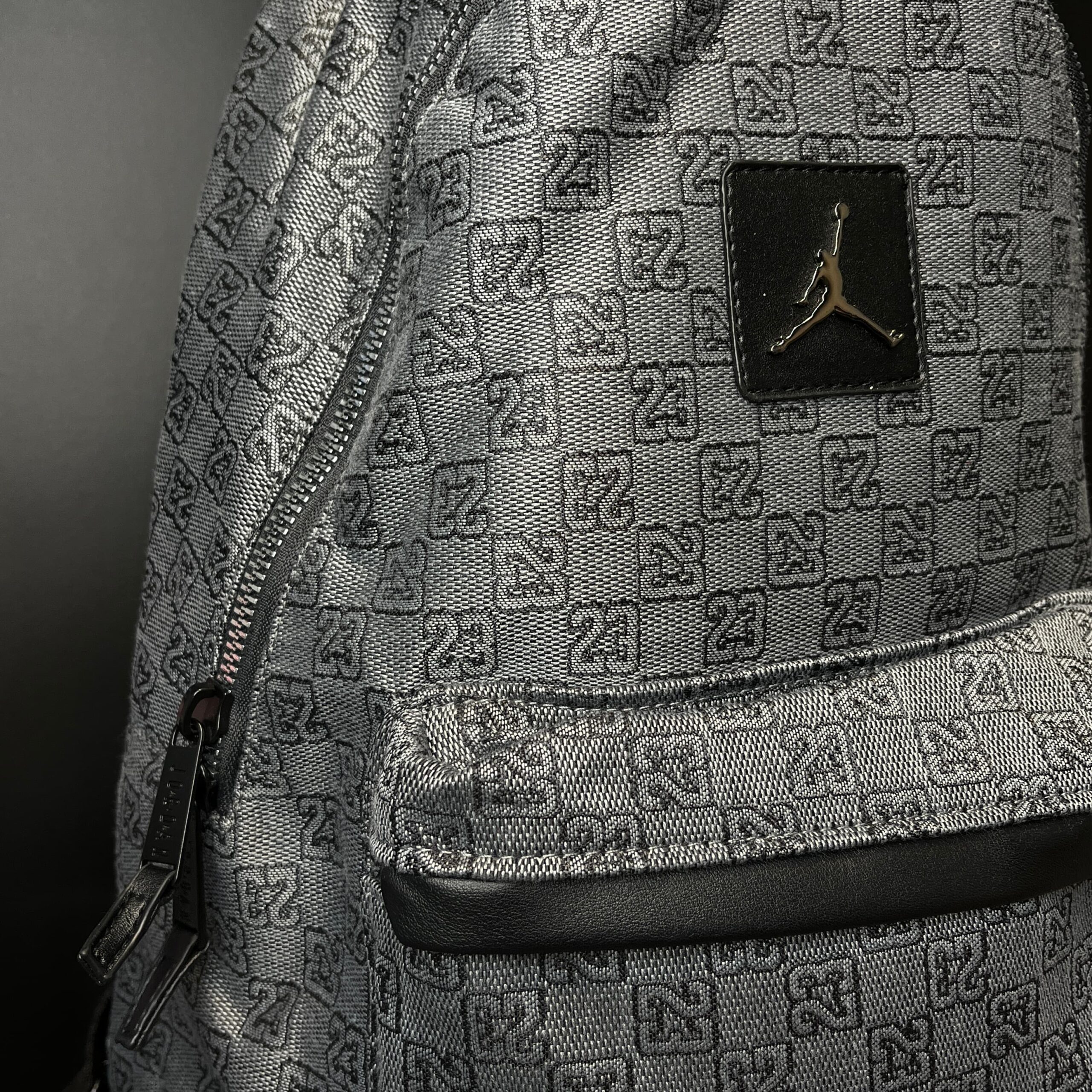 MOCHILA JORDAN GRIS - Imagen 2