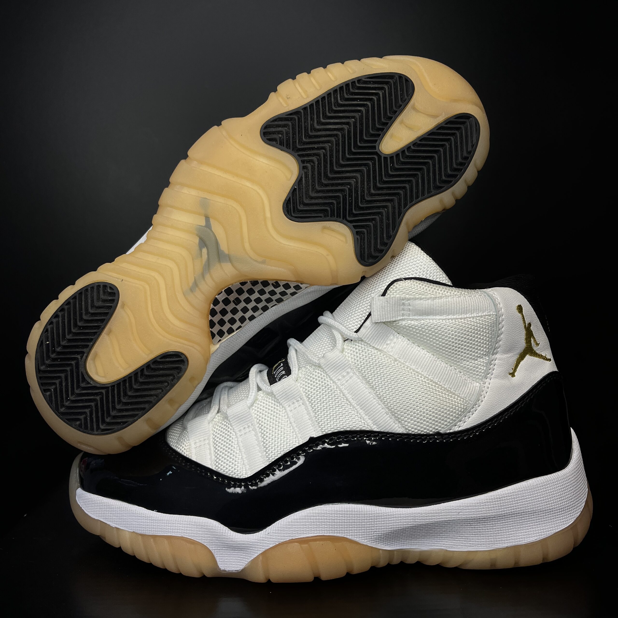 JORDAN RETRO 11 GRATITUDE - Imagen 2